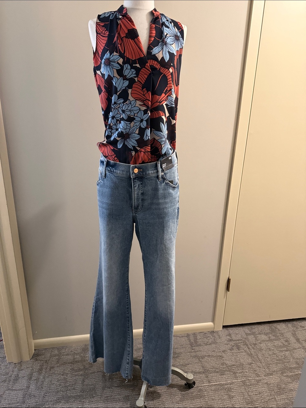 Express 70’s Flare Light Blue Wide-Leg Jeans